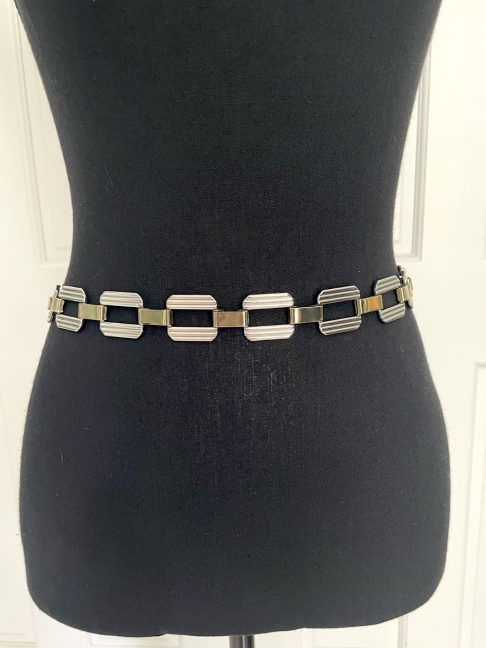 Two-Tone Geometric Chain Link Adjustable Waist Belt - Women Accessories